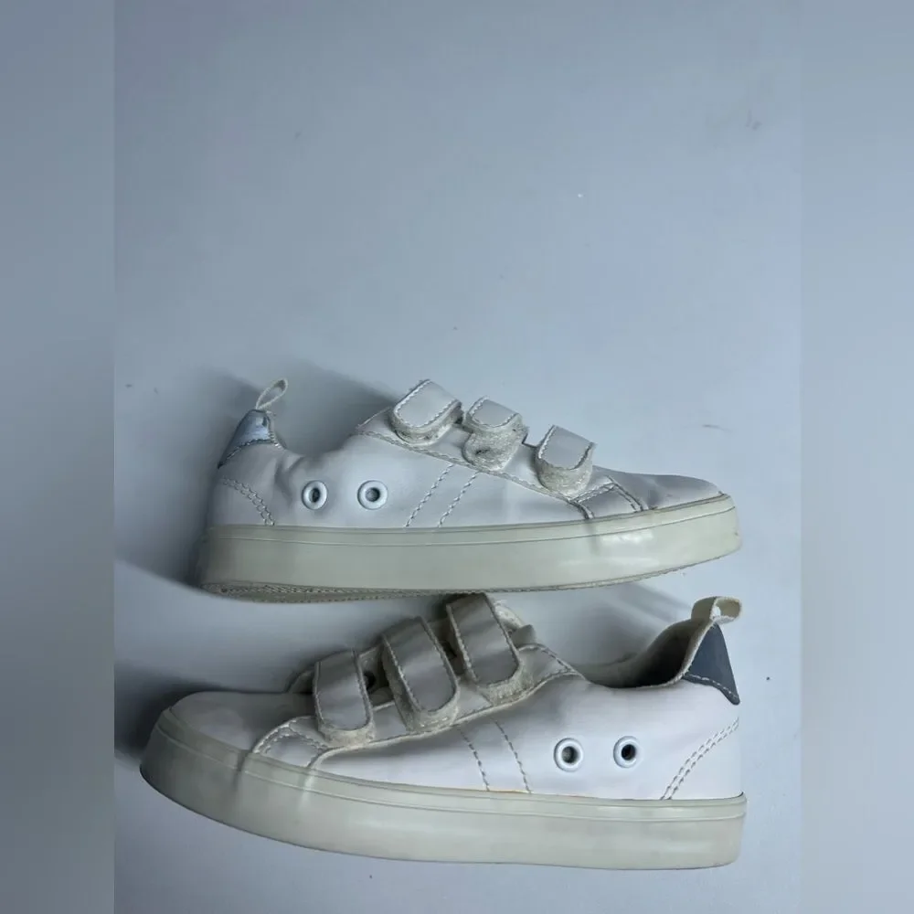 Old Navy Toddler Boys Sneaker Size 9 White Triple Strap